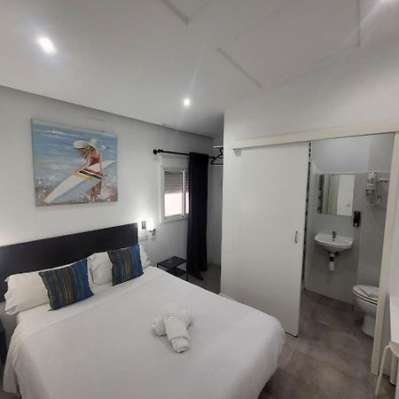 Ayz Frailes - Auto Check-In Property (Adults Only) Málaga Exteriör bild