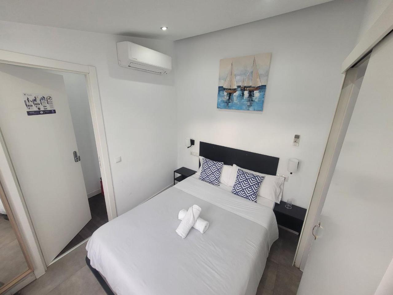 Ayz Frailes - Auto Check-In Property (Adults Only) Málaga Exteriör bild