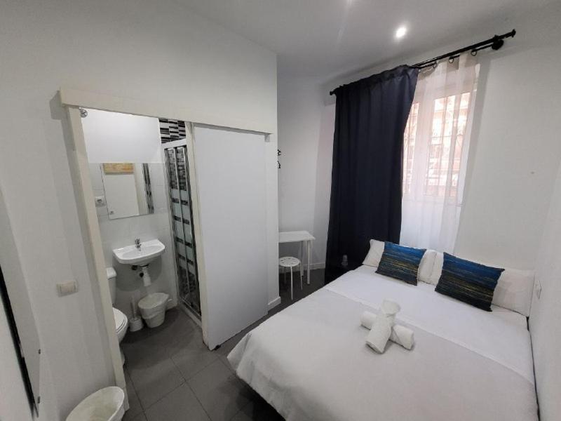 Ayz Frailes - Auto Check-In Property (Adults Only) Málaga Exteriör bild