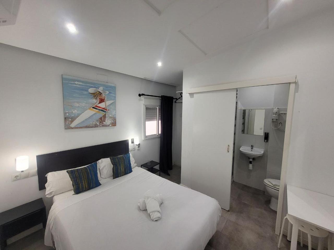 Ayz Frailes - Auto Check-In Property (Adults Only) Málaga Exteriör bild