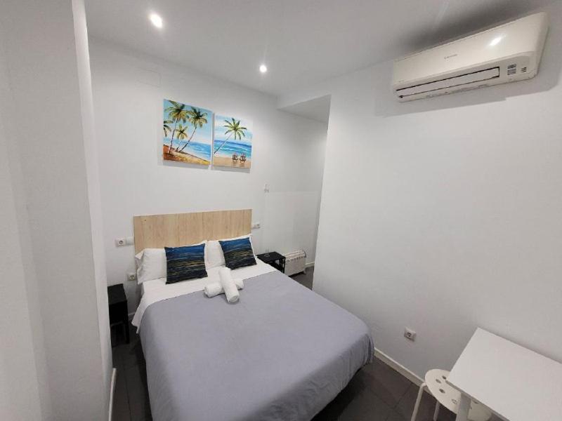 Ayz Frailes - Auto Check-In Property (Adults Only) Málaga Exteriör bild