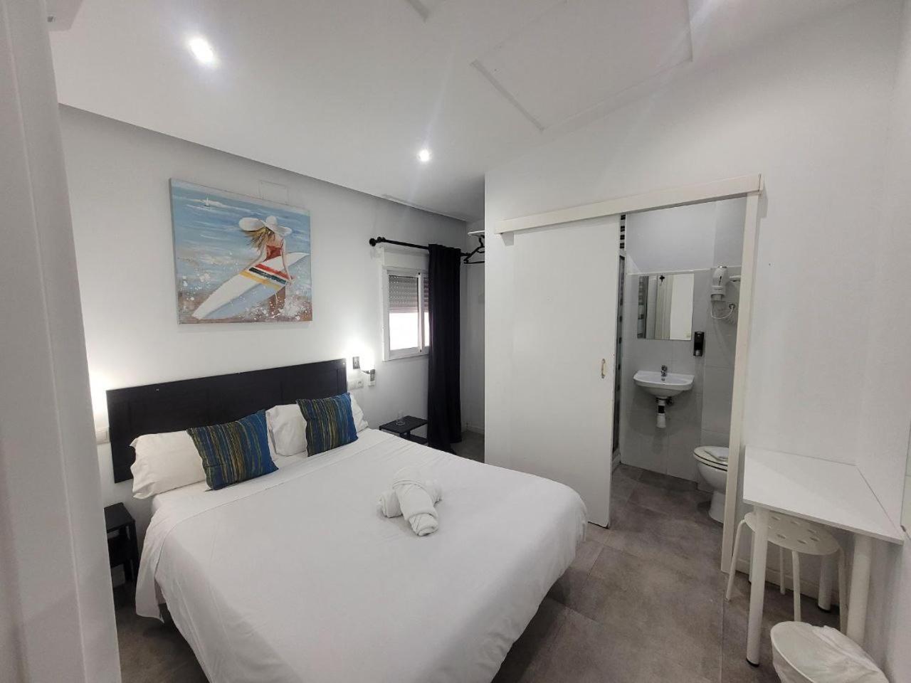 Ayz Frailes - Auto Check-In Property (Adults Only) Málaga Exteriör bild