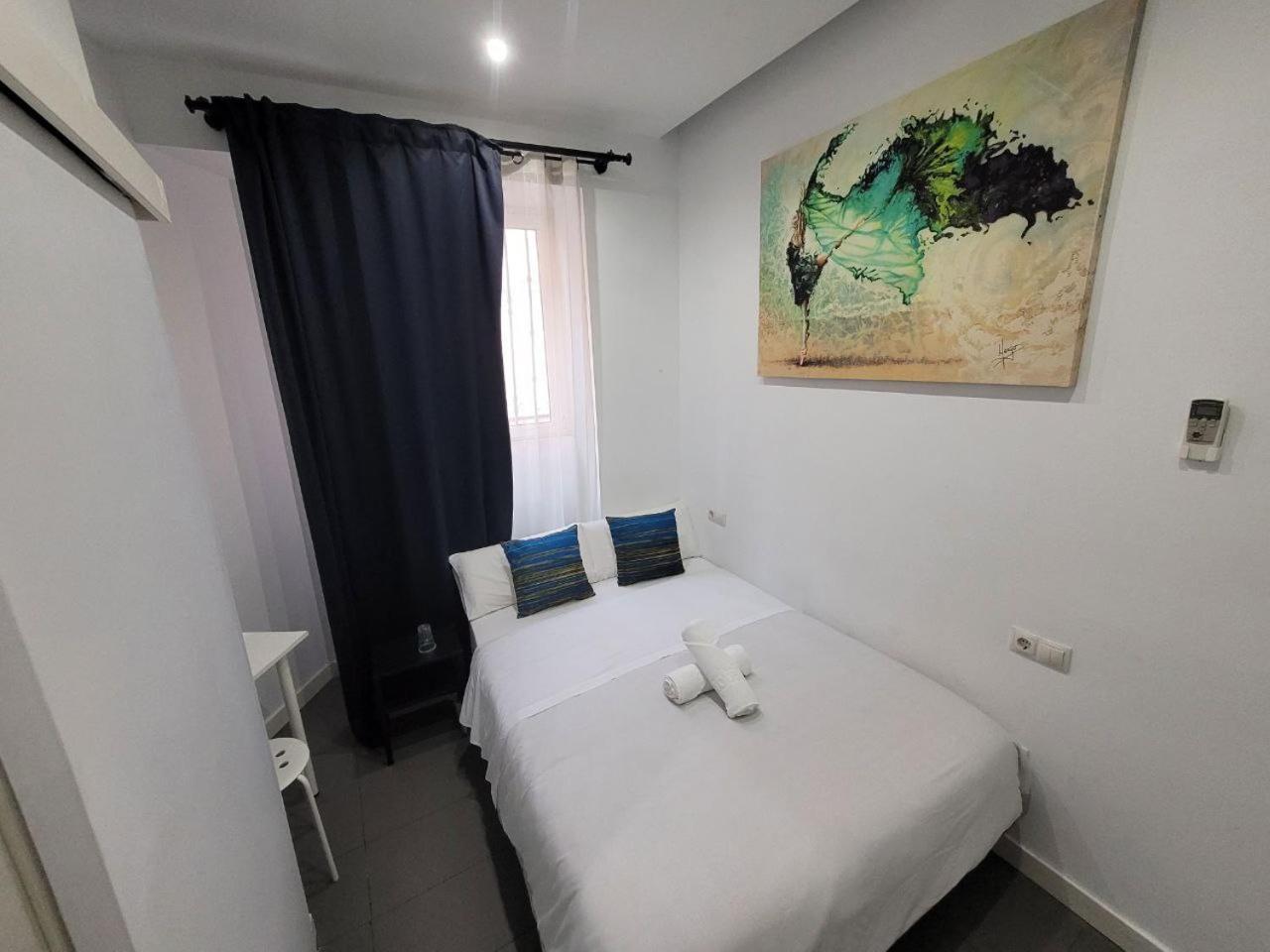 Ayz Frailes - Auto Check-In Property (Adults Only) Málaga Exteriör bild